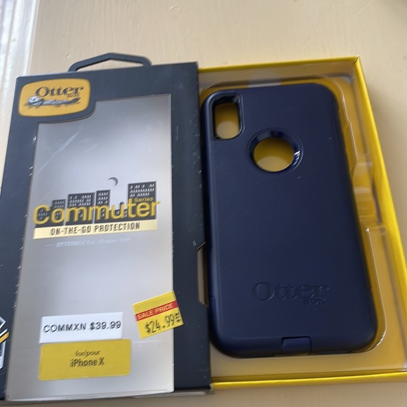 OtterBox IPhone X case - Picture 2 of 3